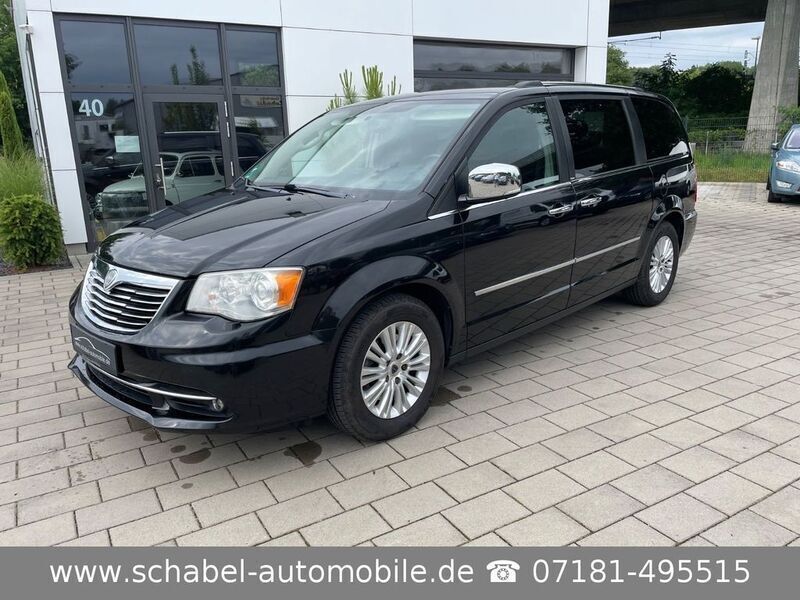Schwarz Gebraucht 2012 Lancia Voyager Platinum Van / Kleinbus | 11.900 € (Fairer Preis) - Bild 1/4