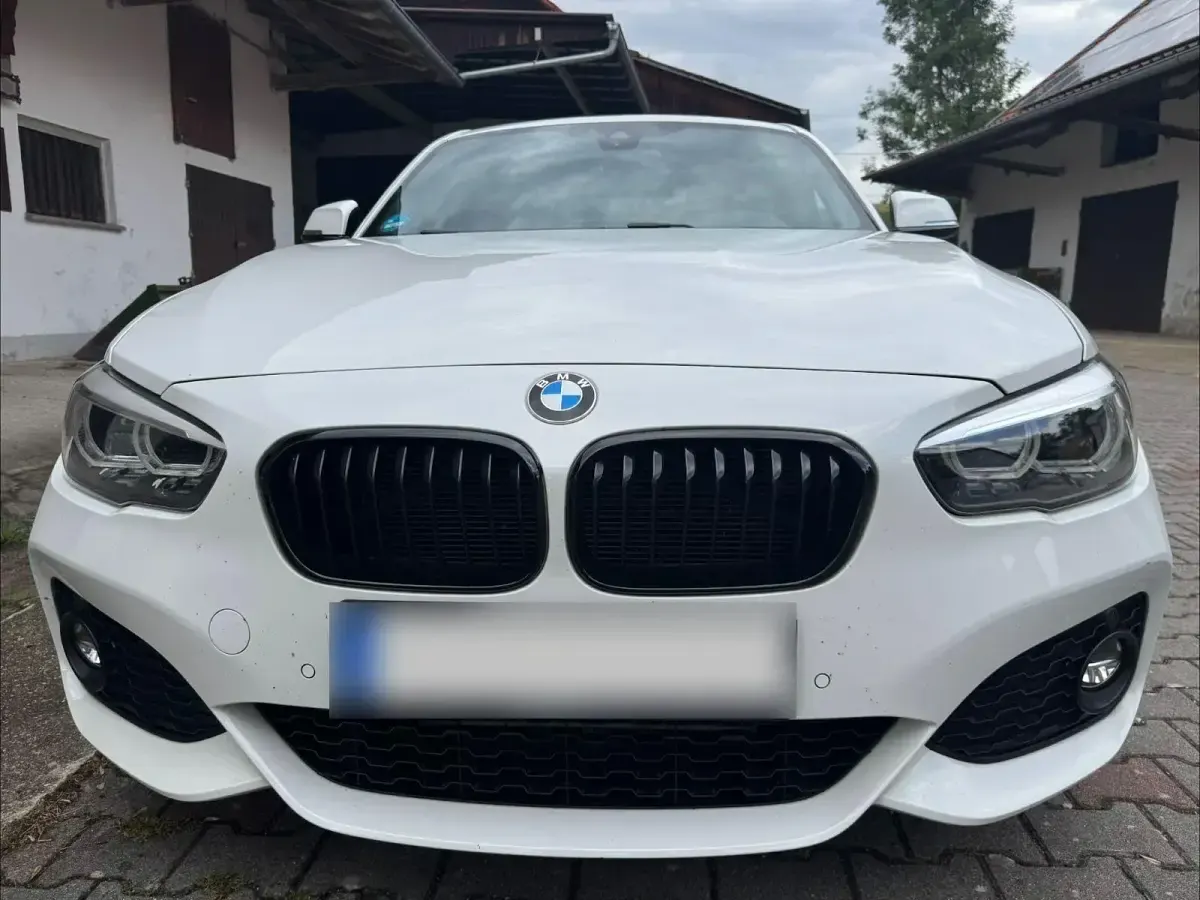 Gebraucht BMW 120 M Sport 190 PS (139 kW) 2018 Weiß Limousine