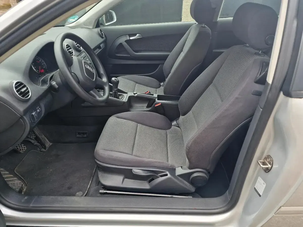 Gebraucht Audi A3 102 PS (75 kW) 2006 Silber Kleinwagen