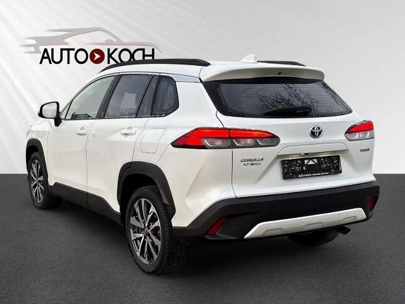 Gebraucht Toyota Corolla Team 197 PS (144 kW) 2023 Weiss (metallic) SUV