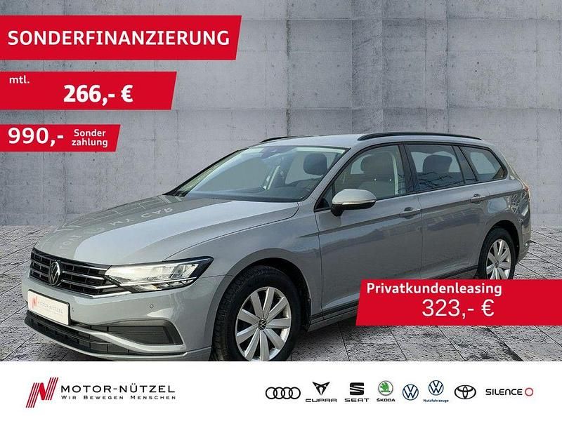 Gebraucht VW Passat Basis 150 PS (110 kW) 2023 Mondsteingrau Kombi