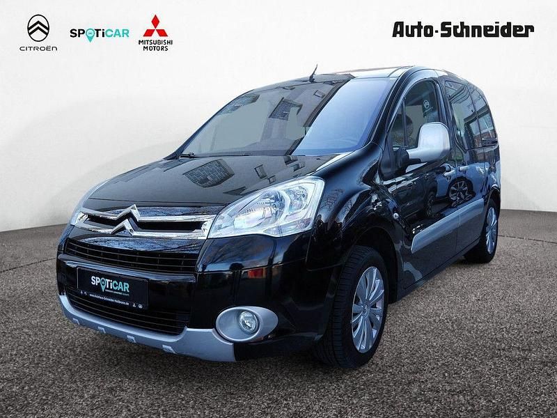 Schwarz Gebraucht 2011 Citroën Berlingo SELECTION Van / Kleinbus | 9.490 € (Teuer) - Bild 1/4