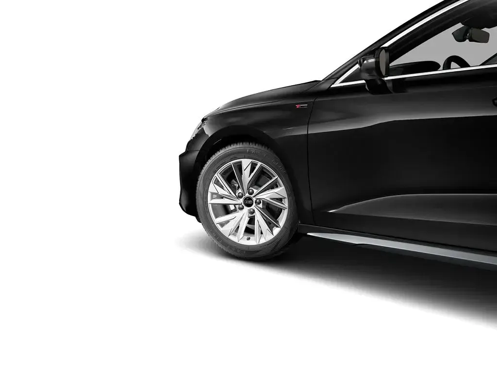 Gebraucht Audi A3 S-Line 116 PS (85 kW) 2025 Mythosschwarz metallic Limousine