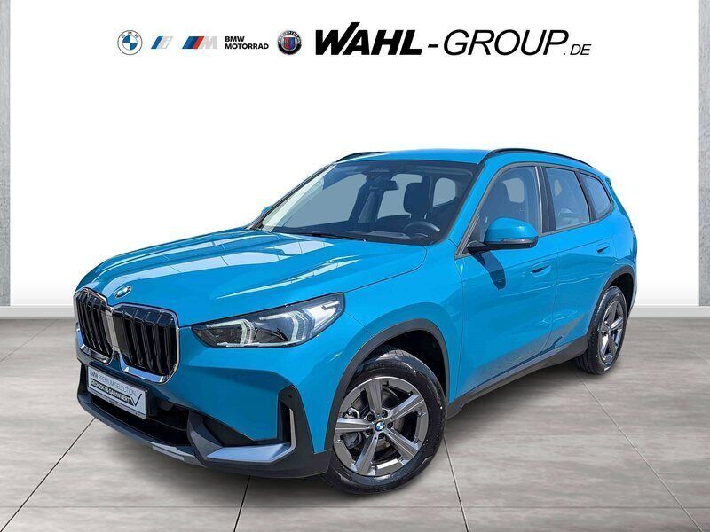 Blau Gebraucht 2024 BMW X1 Performance SUV | 43.890 € (Fairer Preis) - Bild 1/4