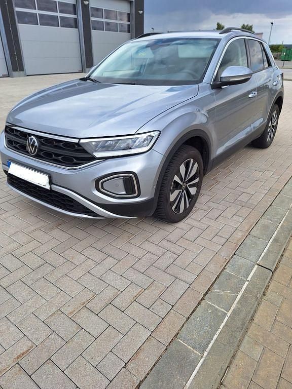 Gebraucht VW T-Roc Move 110 PS (80 kW) 2023 Silber SUV