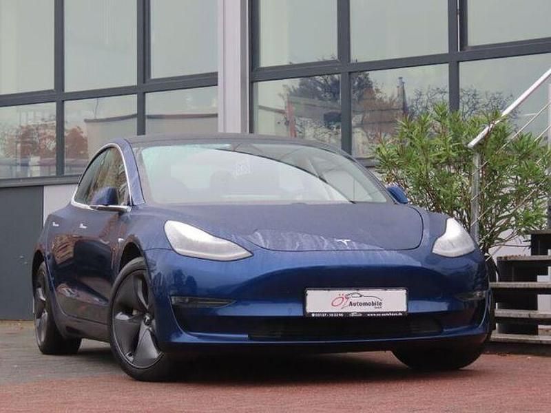 Blau Gebraucht 2019 Tesla Model 3 Long Range Limousine | 21.900 € (Fairer Preis) - Bild 1/4