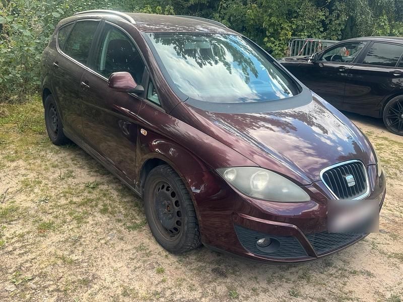 Andere farben Gebraucht 2009 Seat Altea XL Van / Kleinbus | 1.450 € (Superpreis) - Bild 1/4