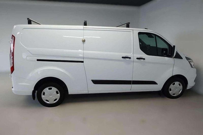 Gebraucht Ford Transit Custom 131 PS (96 kW) 2019 Frostweiß Van / Kleinbus