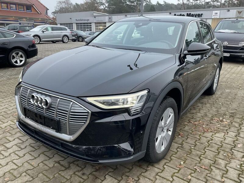 Gebraucht Audi e-tron 158 kW (215 PS) 2021 Brillantschwarz SUV