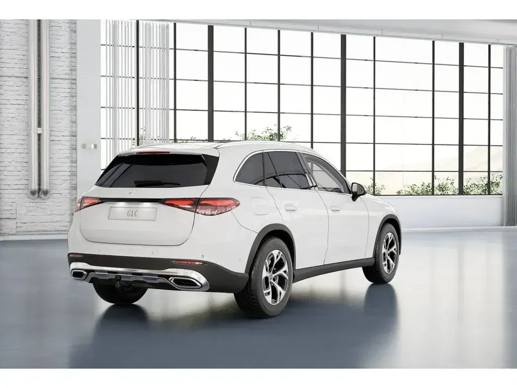 Gebraucht Mercedes GLC300de Avantgarde 197 PS (144 kW) 2026 Weiß SUV