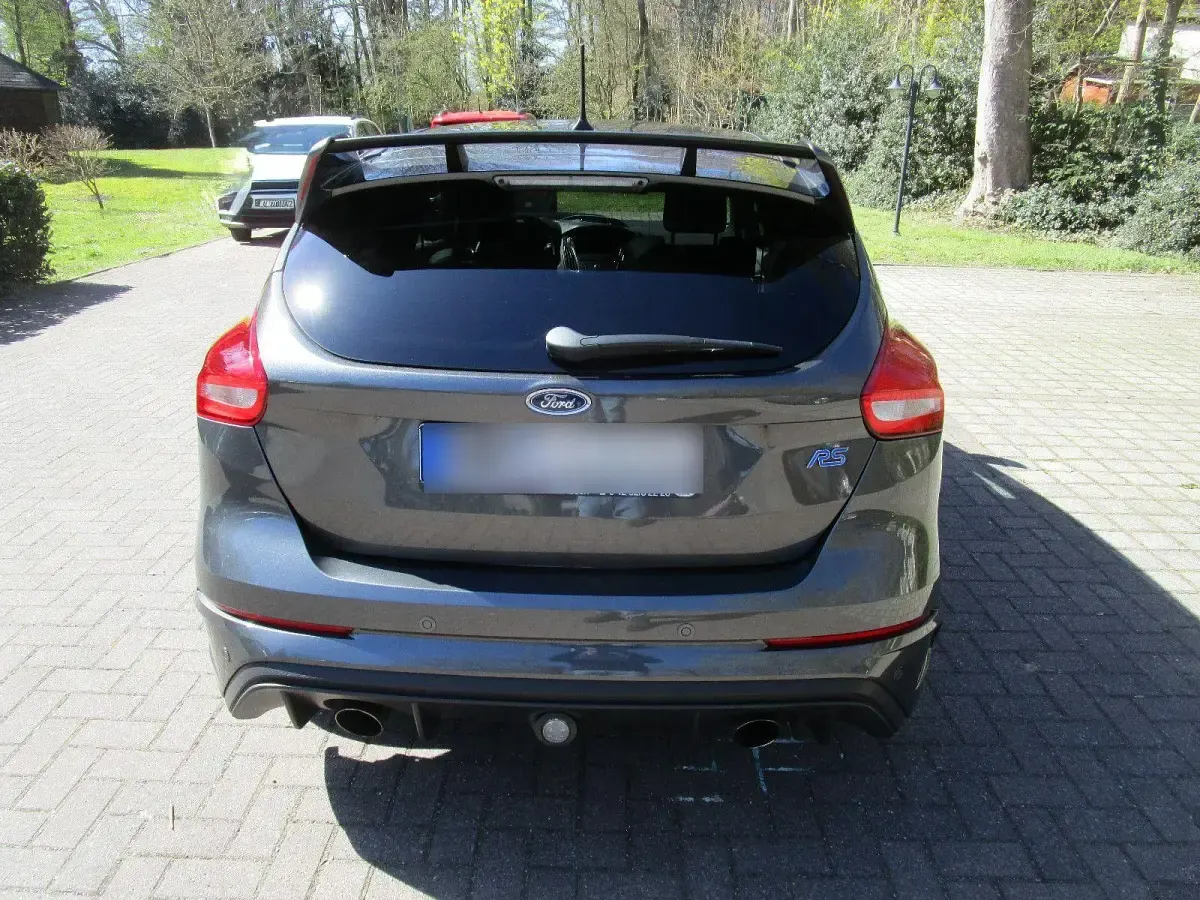 Usata Ford Focus RS 349 CV (256 kW) 2017 Grigio Berlina