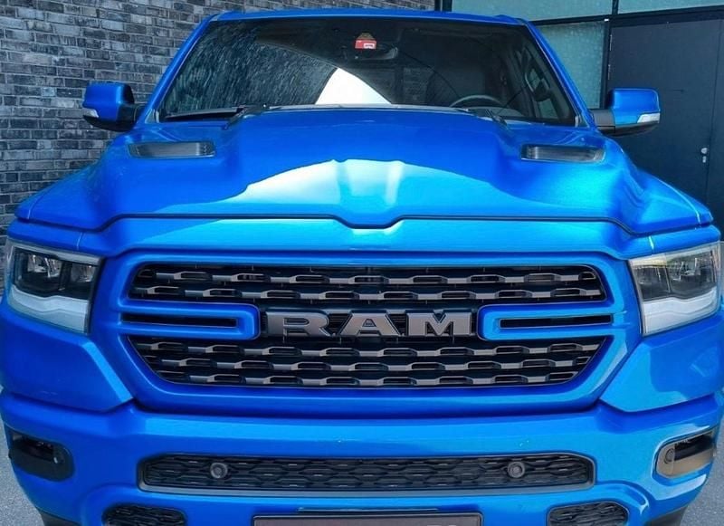Blau Gebraucht 2022 RAM 1500 Abholung | 50.990 € - Bild 1/4
