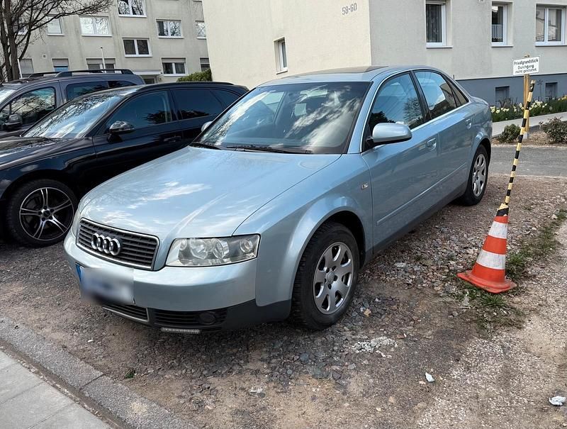 Gebraucht Audi A4 102 PS (75 kW) 2001 Silber Limousine