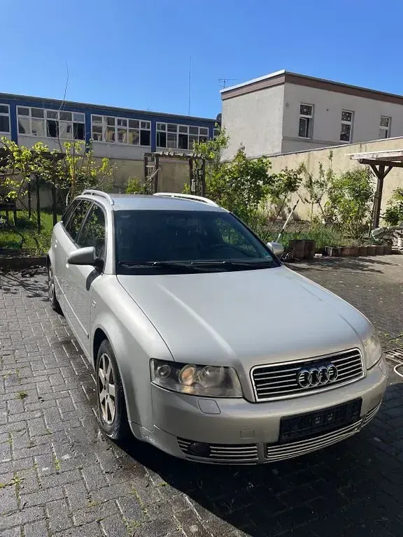 Gebraucht Audi A4 S-Line 131 PS (96 kW) 2003 Silber Kombi