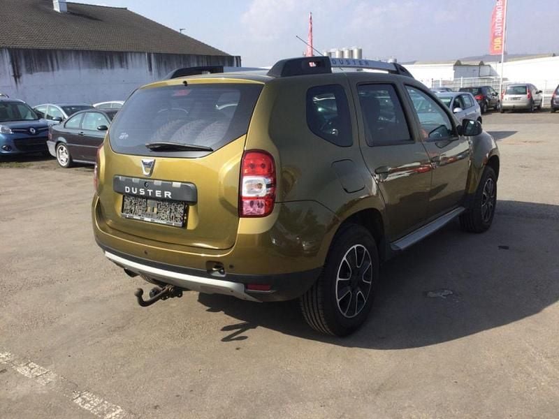 Gebraucht Dacia Duster Prestige 125 PS (91 kW) 2016 Grün SUV