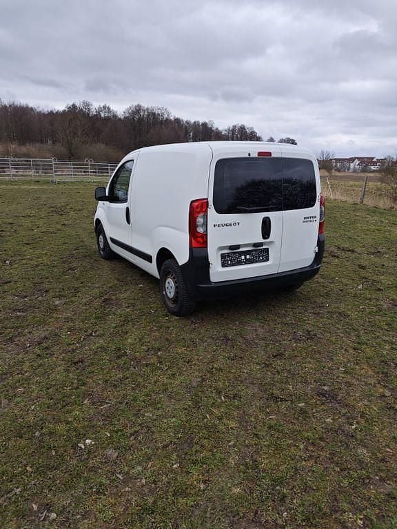 Gebraucht Peugeot Bipper 75 PS (55 kW) 2014 Van / Kleinbus