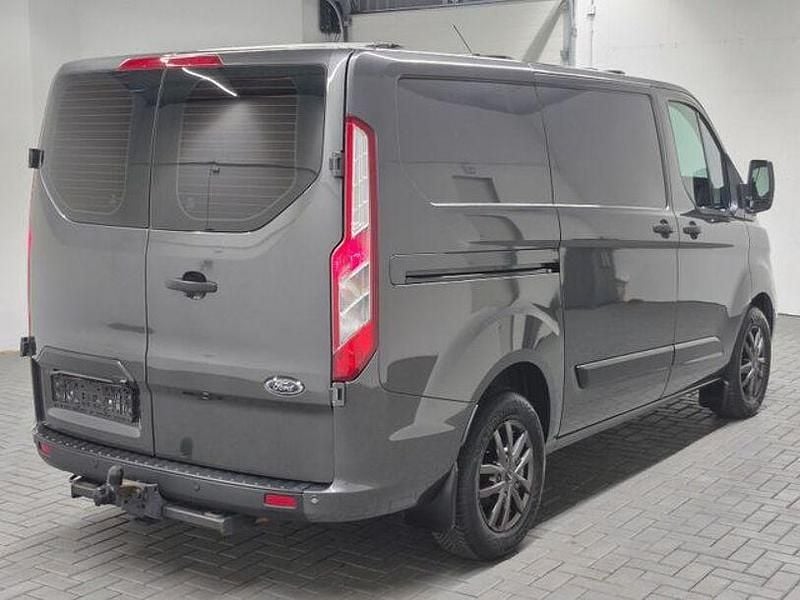 Usado Ford Transit Custom 170 HP (125 kW) 2018 Cinzento Van