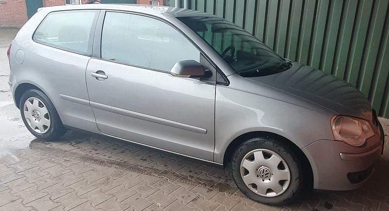 Silber Gebraucht 2006 VW Polo Sportline Kleinwagen | 2.499 € (Fairer Preis) - Bild 1/4