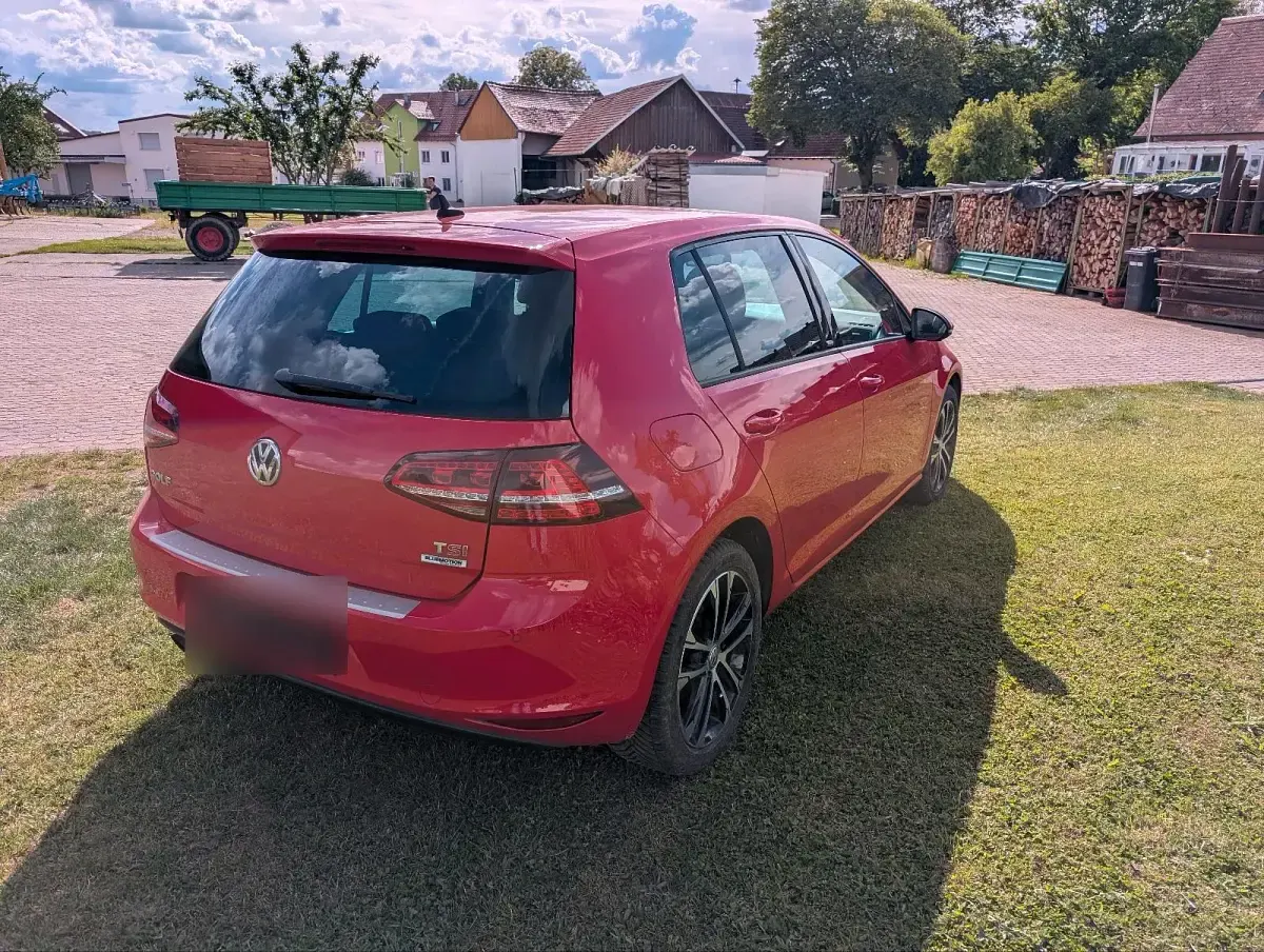 Gebraucht VW Golf VII 150 PS (110 kW) 2016 Rot Limousine