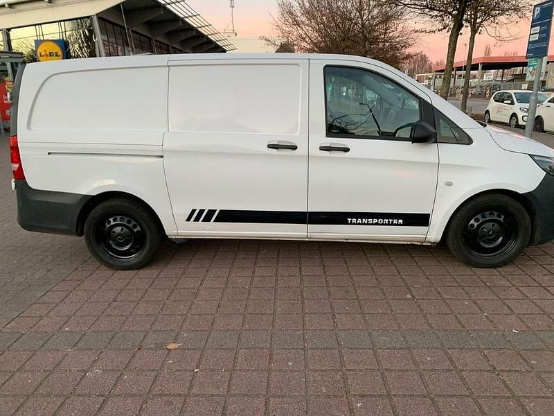 Gebraucht Mercedes Vito 114 PS (83 kW) 2018 Weiß Van