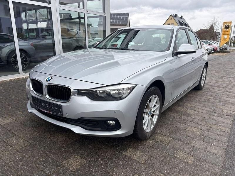 Gebraucht BMW 316 Advantage 116 PS (85 kW) 2015 Silber Limousine