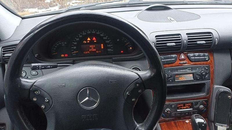 Silber Gebraucht 2000 Mercedes C240 Classic Limousine | 2.999 € (Teuer) - Bild 1/4