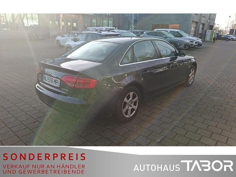 Gebraucht Audi A4 Attraction 143 PS (105 kW) 2010 Lavagrau perleffekt Limousine