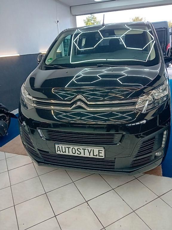 Schwarz Gebraucht 2019 Citroën Jumpy Van / Kleinbus | 15.900 € (Etwas zu teuer) - Bild 1/4