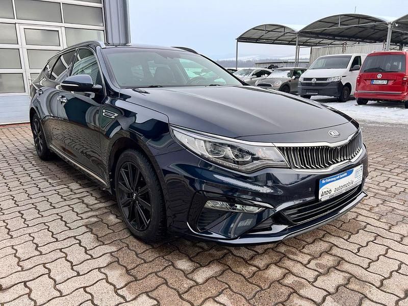 Gebraucht Kia Optima Spirit 163 PS (119 kW) 2019 Blau Kombi