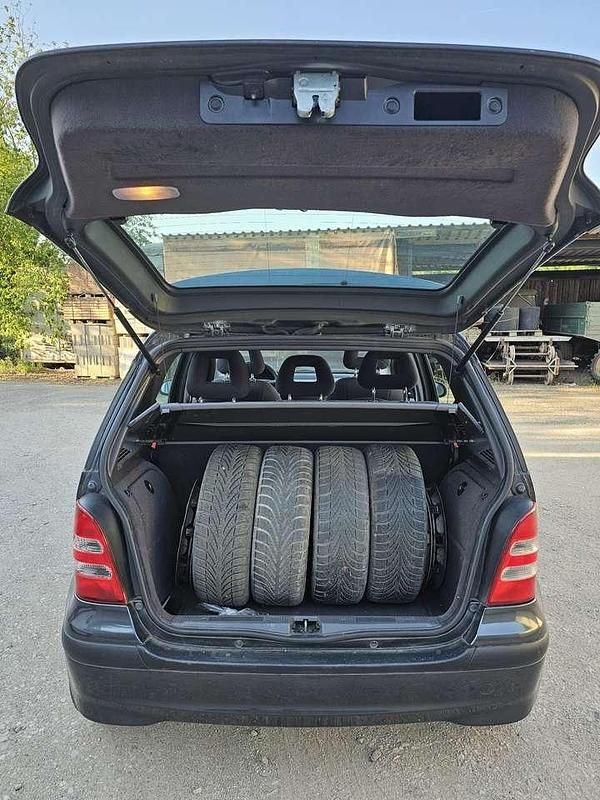 Gebraucht Mercedes A140 Classic 82 PS (60 kW) 2002 Schwarz Limousine