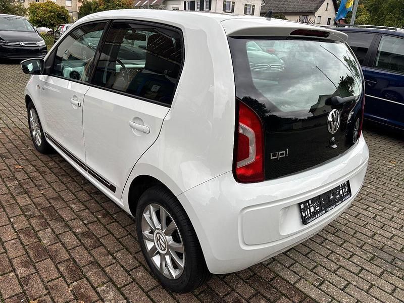 Gebraucht VW up! CLUB 60 PS (44 kW) 2016 Pure white Kleinwagen