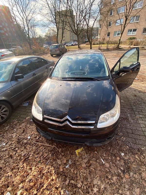 Gebraucht Citroën C4 80 PS (58 kW) 2005 Schwarz Kleinwagen