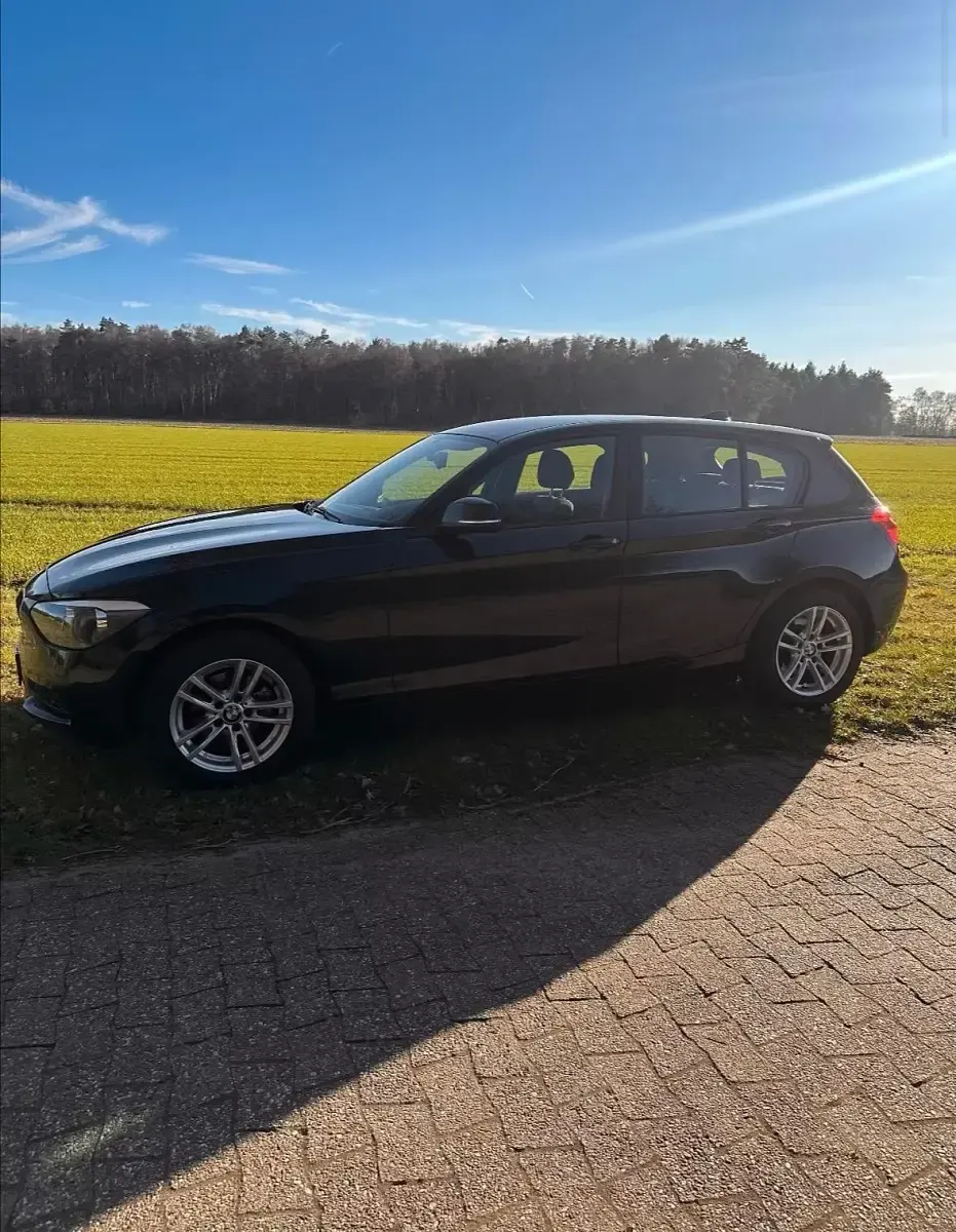 Gebraucht BMW 116 Sport Line 136 PS (100 kW) 2012 Schwarz Kleinwagen
