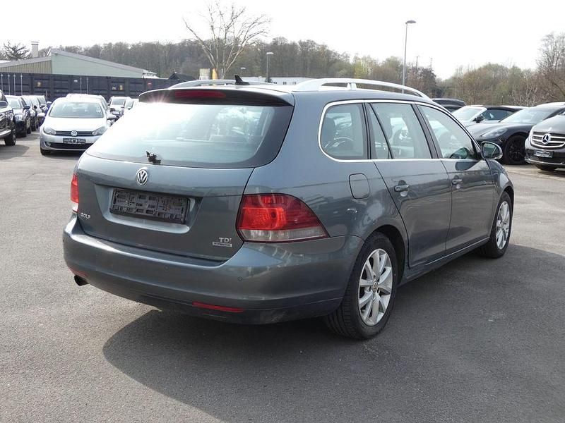 Usata VW Golf VI Comfortline 105 CV (77 kW) 2011 Grigio Utilitaria