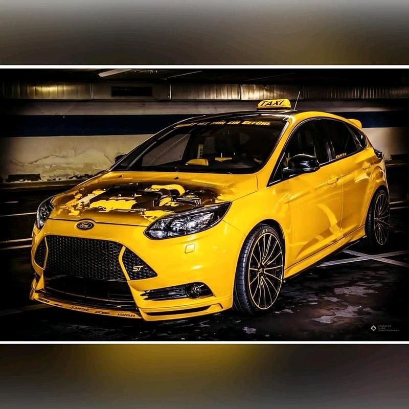 Second-hand Ford Focus ST 250 CP (183 kW) 2014 Galben Berlinǎ