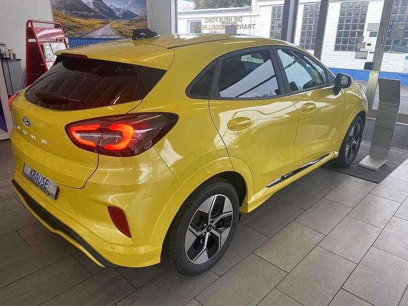 Neu Ford Puma Gen-E 124 kW (169 PS) 2025 Electric yellow 3c SUV