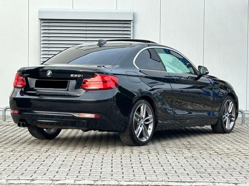 Gebraucht BMW 230 Sport Line 252 PS (185 kW) 2018 Schwarz Coupé