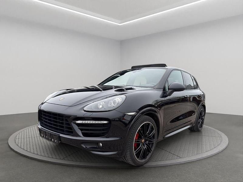 Schwarz Gebraucht 2013 Porsche Cayenne GTS SUV | 25.990 € (Guter Preis) - Bild 1/4