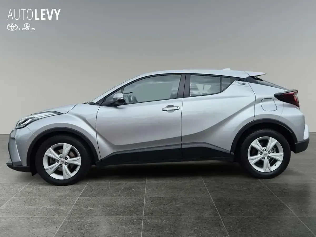 Gebraucht Toyota C-HR Basis 122 PS (89 kW) 2023 Silber SUV