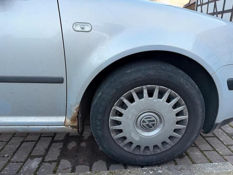 Gebraucht VW Golf IV 101 PS (74 kW) 2000 Silber Kleinwagen