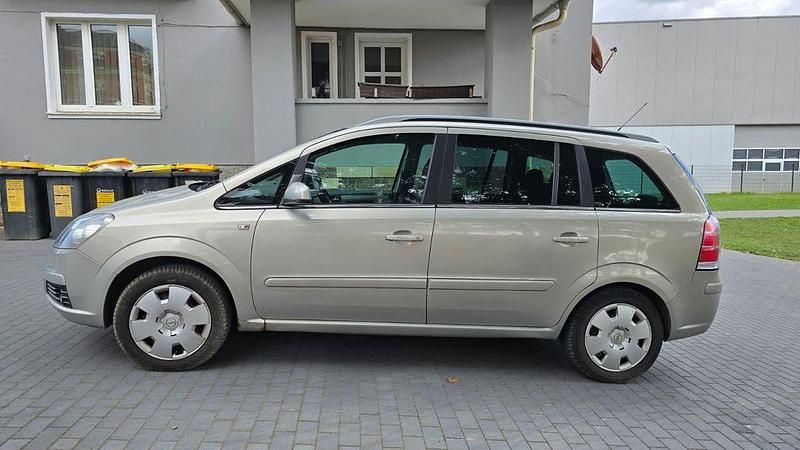 Gebraucht Opel Zafira Edition 140 PS (102 kW) 2006 Van / Kleinbus