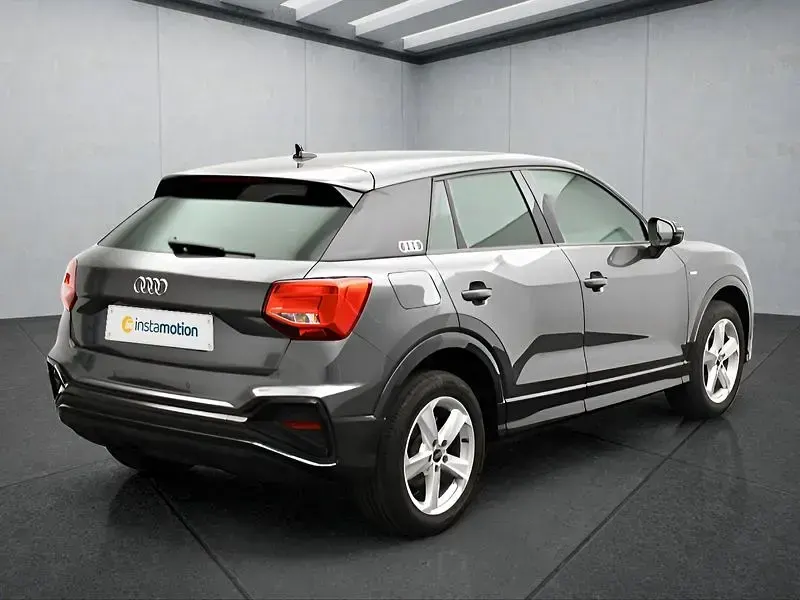 Gebraucht Audi Q2 S-Line 116 PS (85 kW) 2025 Grau SUV