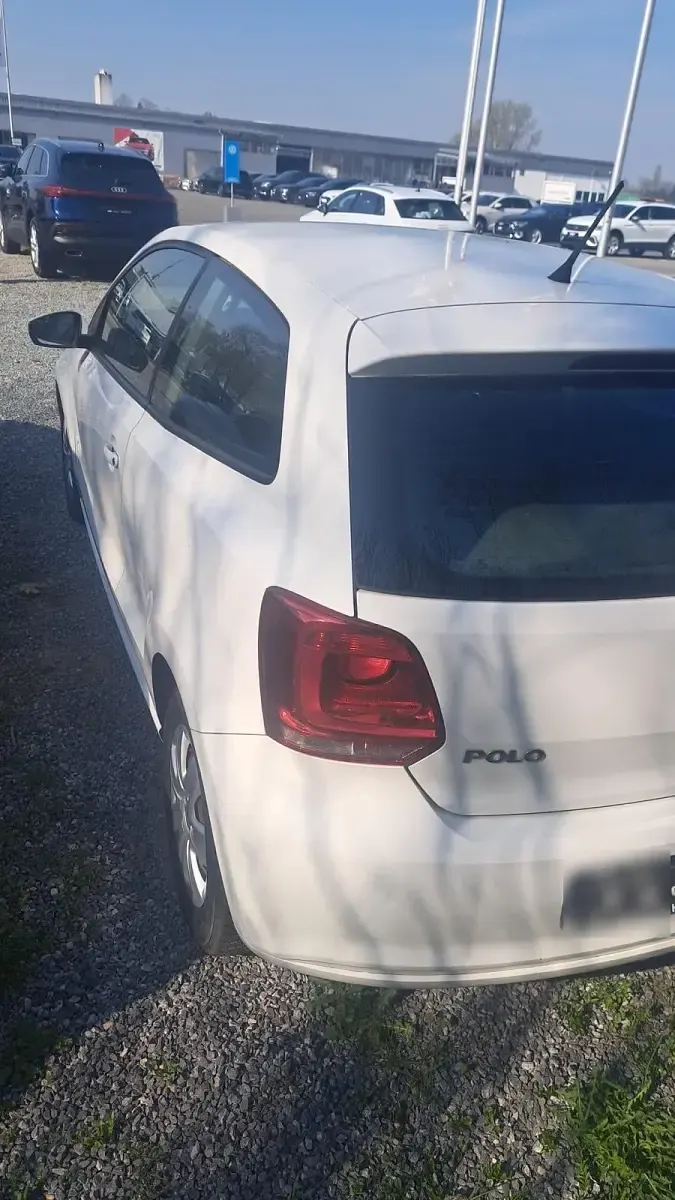 Gebraucht VW Polo 60 PS (44 kW) 2010 Weiß Kleinwagen