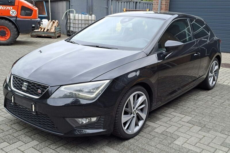 Schwarz Gebraucht 2014 Seat Leon SC FR Kleinwagen | 10.290 € (Fairer Preis) - Bild 1/4