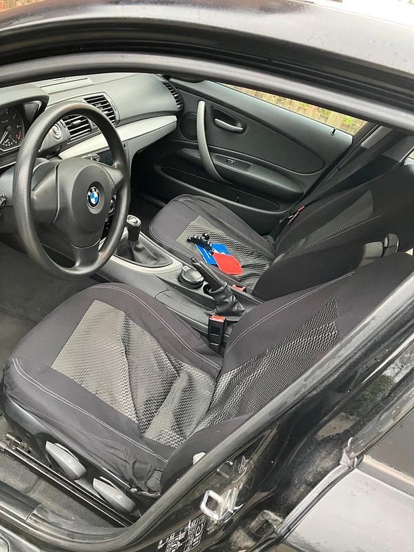 Gebraucht BMW 116 2009 Schwarz Kleinwagen