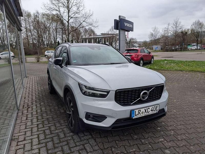 Gebraucht Volvo XC40 R-Design 261 PS (191 kW) 2020 Glacier silver SUV