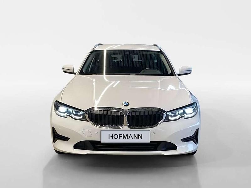 Gebraucht BMW 318 Sport Line 156 PS (114 kW) 2022 Alpinweiß uni Kombi