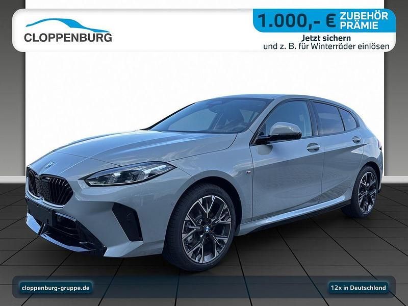 Grau Neu 2025 BMW 120 Sport Line Kleinwagen | 37.495 € (Etwas zu teuer) - Bild 1/3