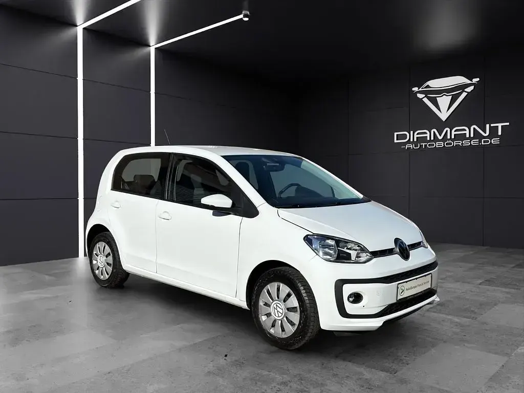 Second-hand VW up! 65 CP (47 kW) 2022 Alb Hatchback