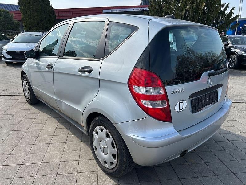 Gebraucht Mercedes A150 95 PS (69 kW) 2005 Silber Limousine